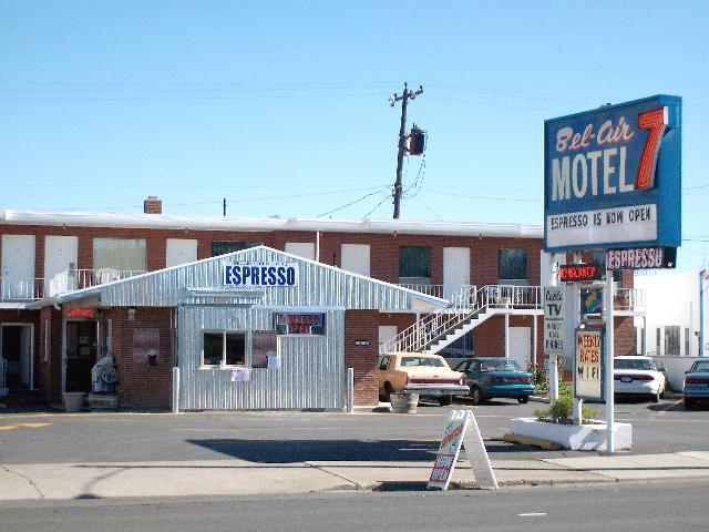  Bel-Air Motel